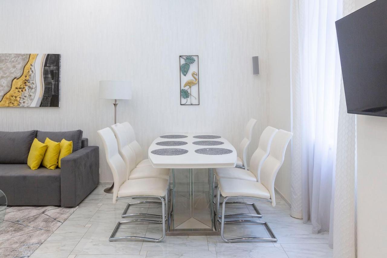 Luxurious Central Apartment Next To The Danube River Budapest Eksteriør billede