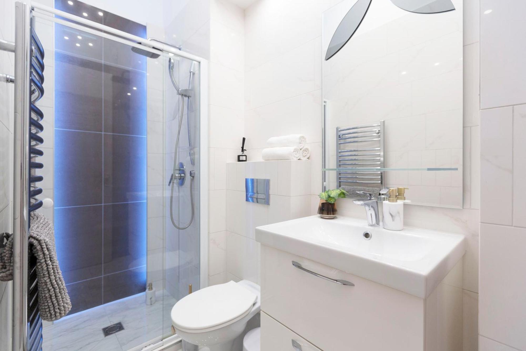 Luxurious Central Apartment Next To The Danube River Budapest Eksteriør billede