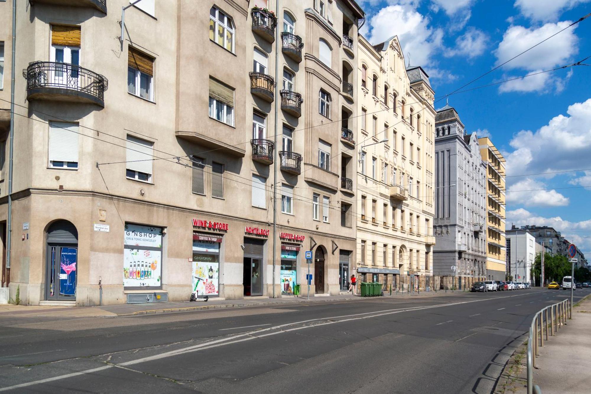 Luxurious Central Apartment Next To The Danube River Budapest Eksteriør billede
